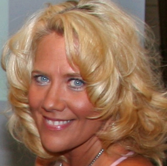 Meet your Posher, Marcy - Picture 1 of 8